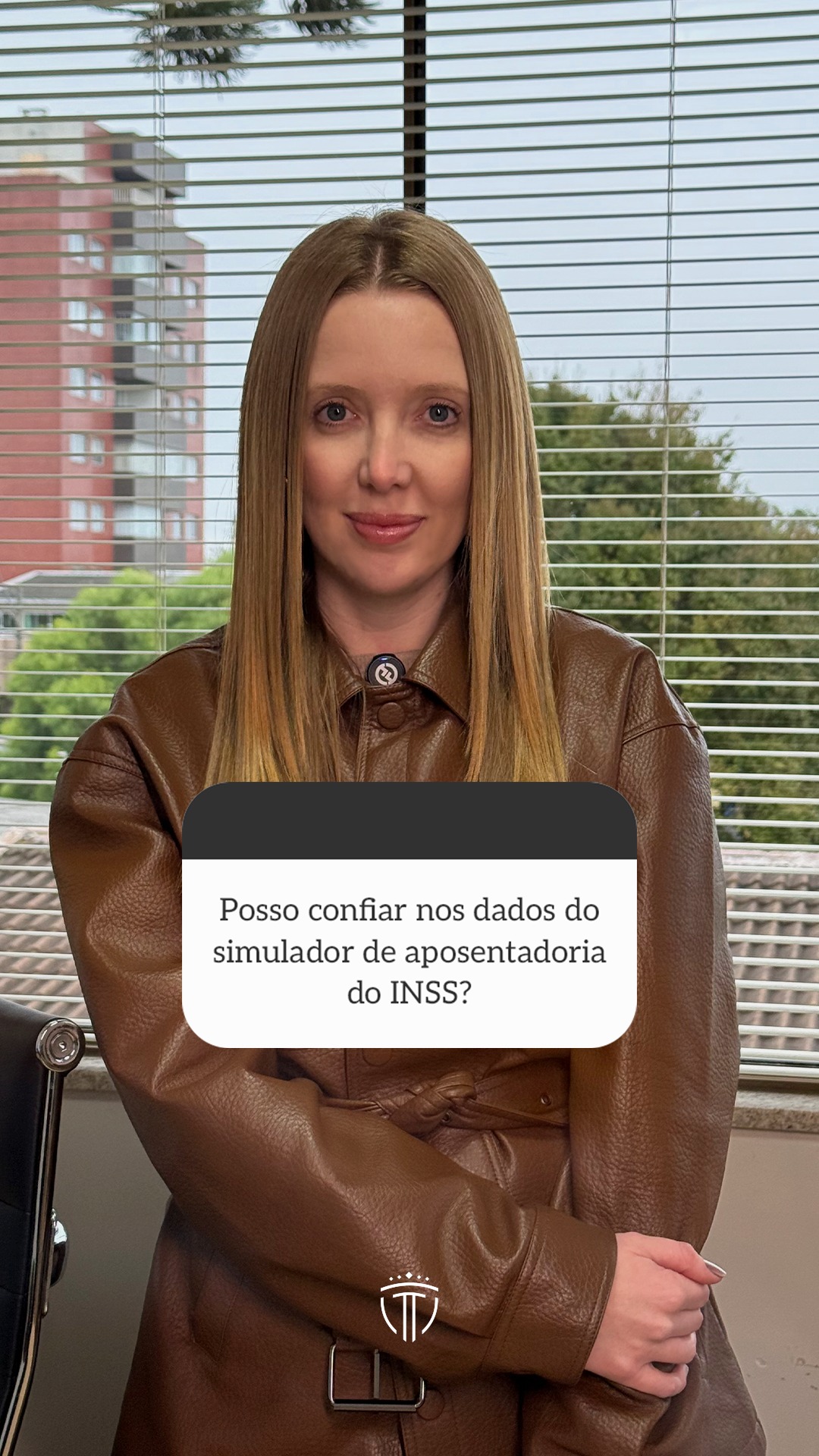 O simulador do INSS pode ajudar, mas não deve ser a única base para decidir sua aposentadoria.Ele usa os dados cadastrados no sistema, mas pode deixar de considerar vínculos, contribuições, tempo especial, regras de transição e inconsistências no CNIS.Antes de fazer o pedido, procure orientação jurídica e entenda seu caso com cuidado.